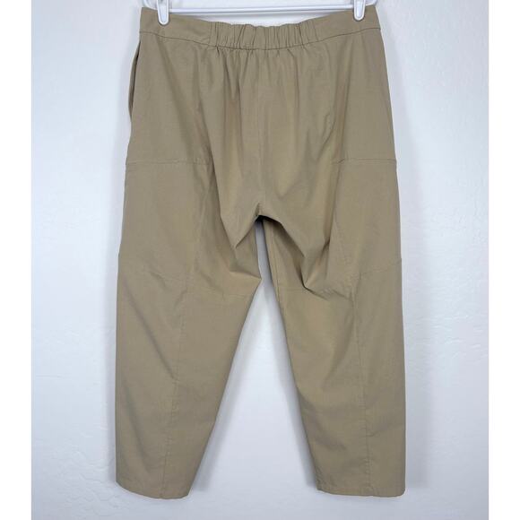 Lululemon Ventlight Cargo Mid Rise Crop 26" Inseam Pants in Trench Size 12 - Picture 3 of 11